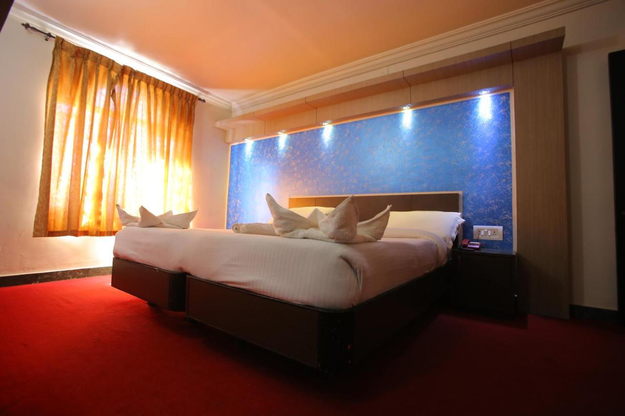 Hotel City Palace Ooty Buitenkant foto