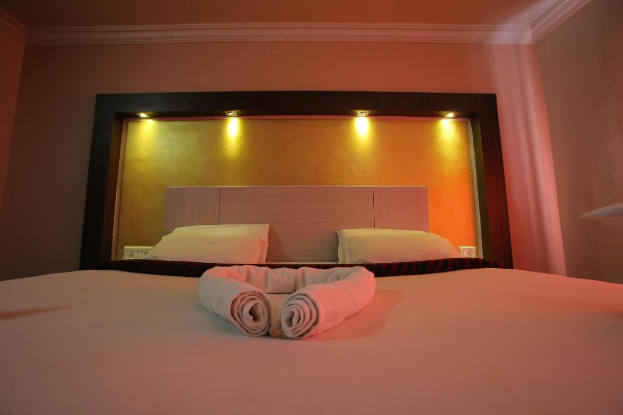 Hotel City Palace Ooty Buitenkant foto