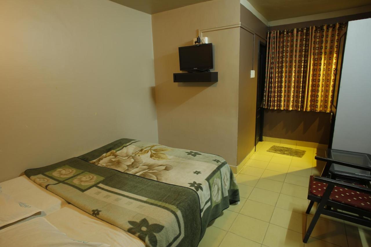 Hotel City Palace Ooty Buitenkant foto