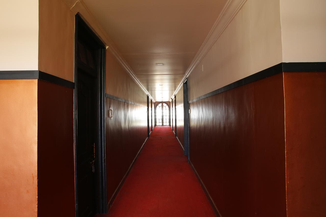 Hotel City Palace Ooty Buitenkant foto
