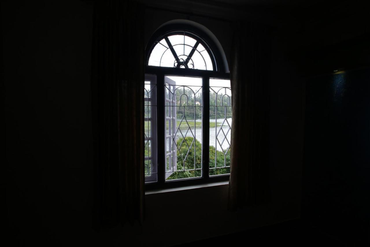 Hotel City Palace Ooty Buitenkant foto