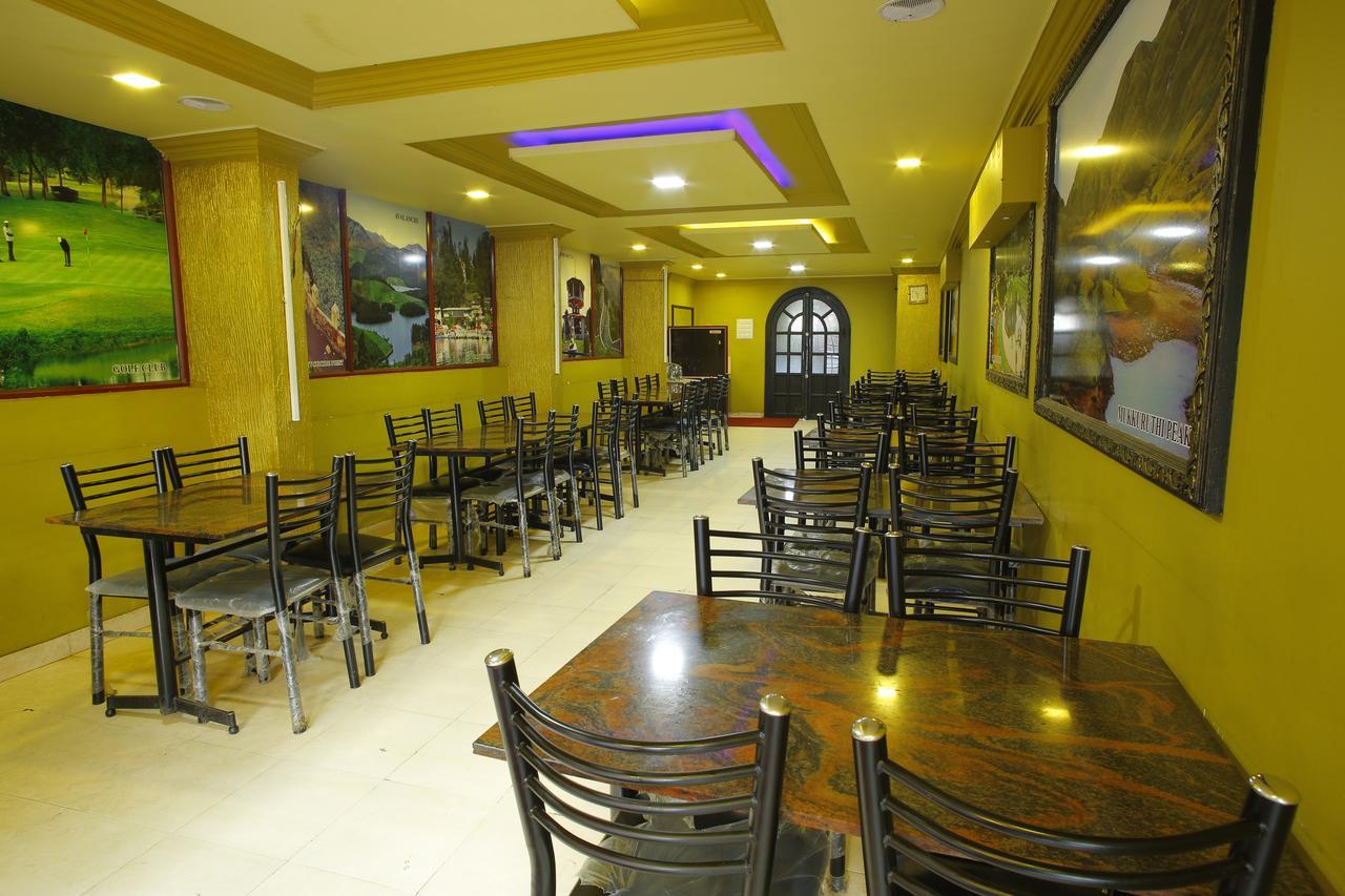 Hotel City Palace Ooty Buitenkant foto